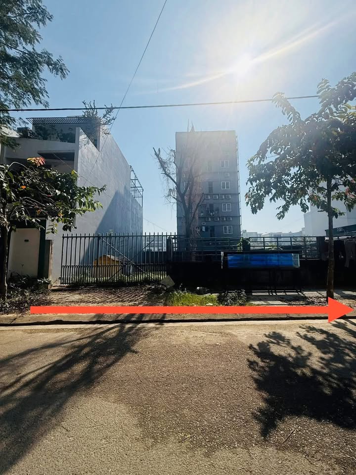 Đất nền sát biển Nguyễn Tất Thành, Đà Nẵng 208m² giá 7,25 tỷ - Cơ hội đầu tư hấp dẫn!