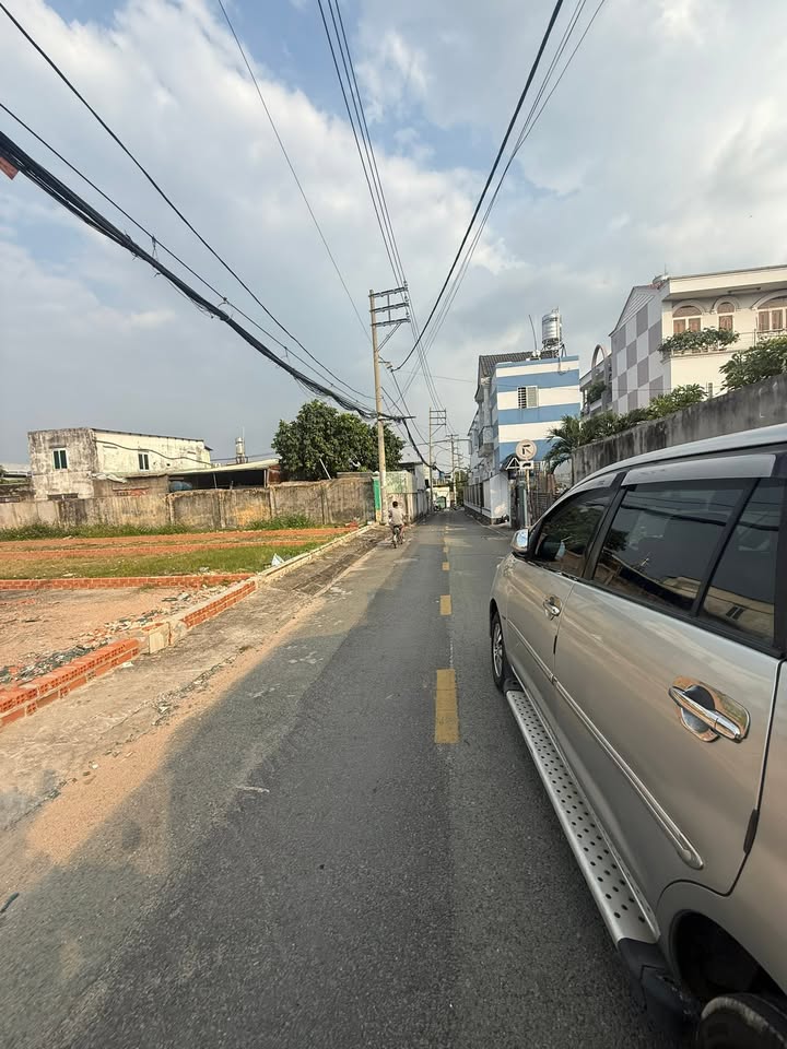 Đất nền Tân Hiệp Hóc Môn 102m² giá 4.4 tỷ - Sổ đỏ chính chủ, xây dựng ngay!