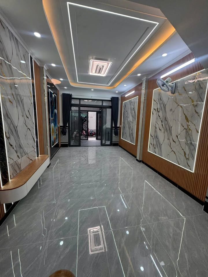 Nhà bán Quận 12, Đường TA 13, Diện tích 60m² - Sẵn sàng vào ở ngay!