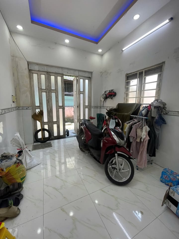 Nhà riêng Hóc Môn 52m² giá 2.3 tỷ - Sổ hồng riêng chính chủ!