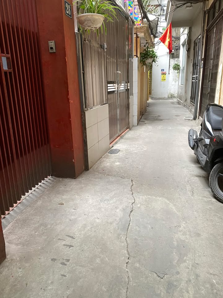 Nhà riêng Láng Hạ, Đống Đa 33m² giá 8 tỷ - Dân trí tốt, sẵn sàng giao dịch!