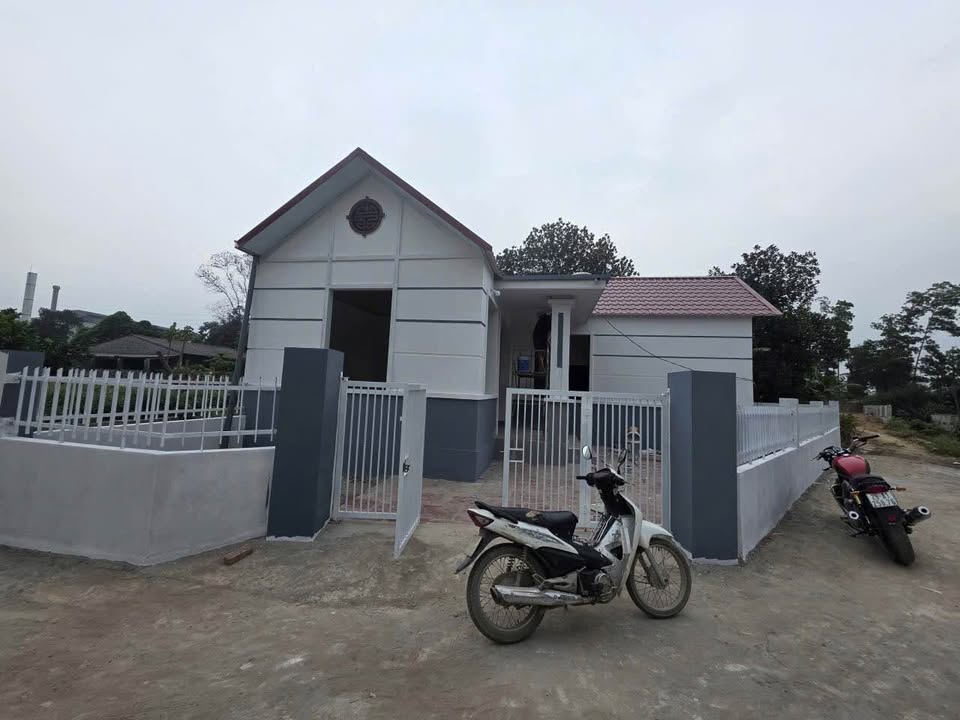 Nhà riêng Thị trấn Lương Sơn 80m² giá 1 tỷ - Sẵn sàng vào ở ngay!