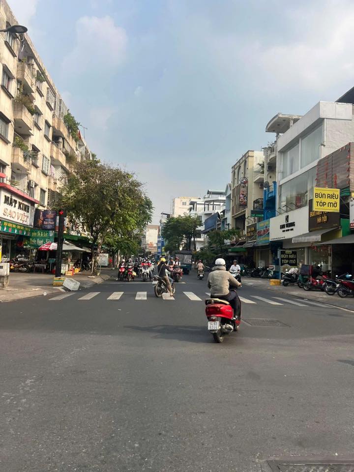 Nhà Phố FrontHouse Nguyễn Sơn, Quận Tân Phú 39m² giá 7 tỷ - Sẵn sàng vào ở ngay!