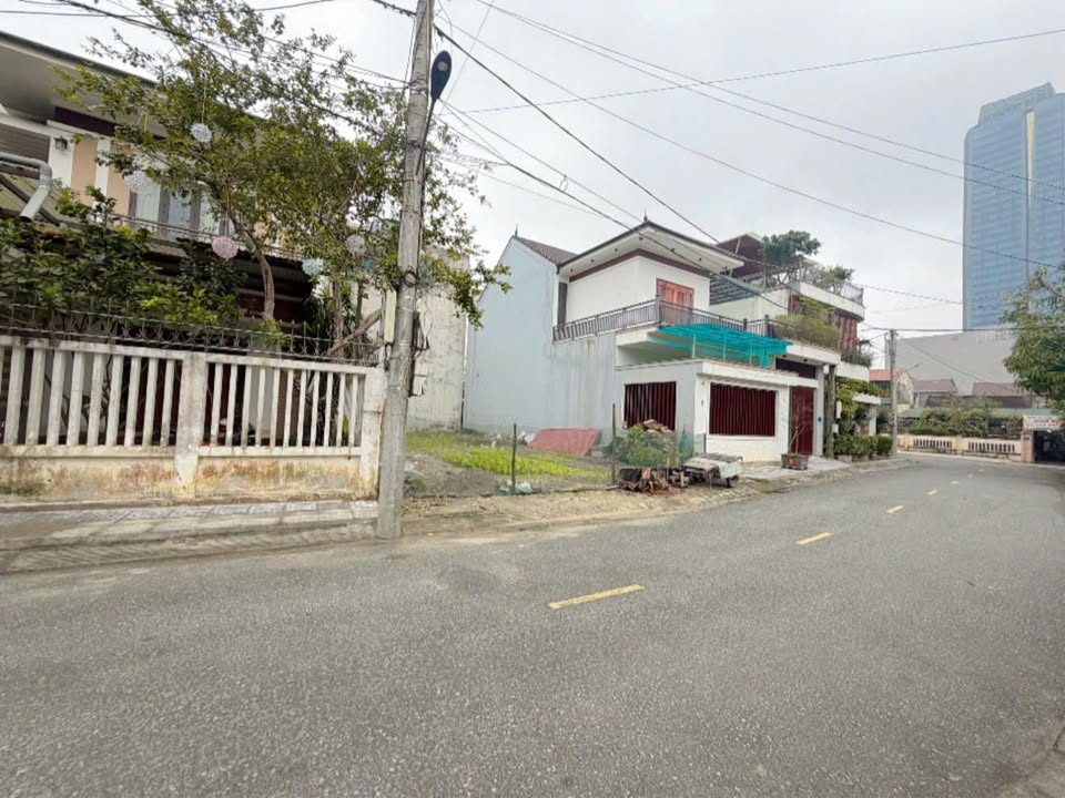 Đất nền Vincom Hà Tĩnh 173m² giá 6.1 tỷ - Vị trí đắc địa, đầu tư sinh lợi!