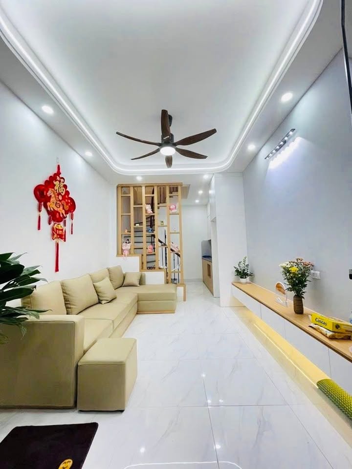 Nhà phố Thái Thịnh 32m² giá 8.1 tỷ - An ninh tuyệt đối, ở ngay!