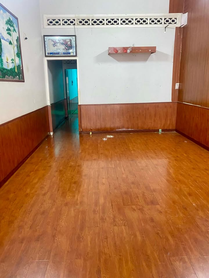 Nhà cho thuê tại hẻm 66 Nguyễn Viết Xuân, 120m² - Gần trung tâm tiện lợi!