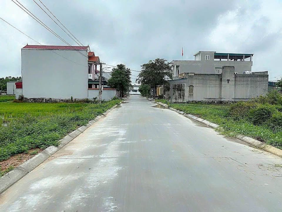 Đất nền 100m² tại Xã Quảng Đức - Giá chỉ 1.2 tỷ - Cơ hội đầu tư hấp dẫn!