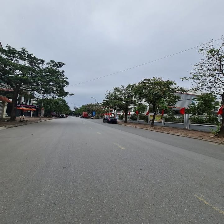 Đất nền 42m² Lệ Chi, Gia Lâm - Sổ hồng chính chủ, giá 2.1 tỷ!