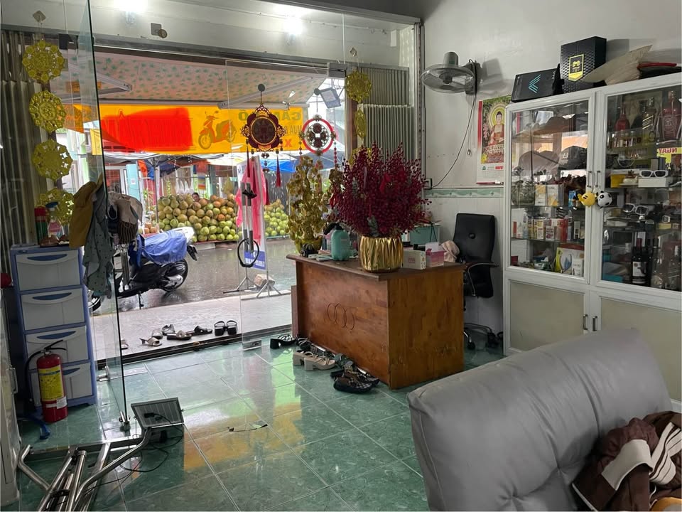 Nhà phố 1 trệt 1 lửng 1 lầu tại đường Nguyễn Thượng Hiền, Long Xuyên - Kinh doanh thuận lợi!