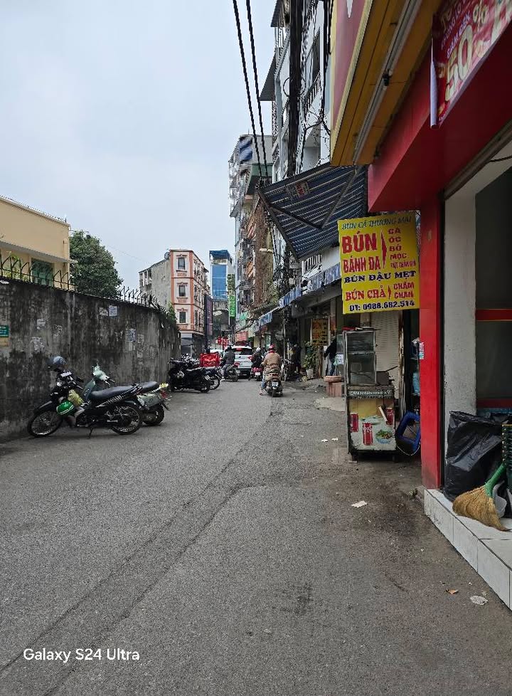 Đất nền Hồ Tùng Mậu 100m² giá 27 tỷ - Ô tô đỗ cửa, vị trí đắc địa!