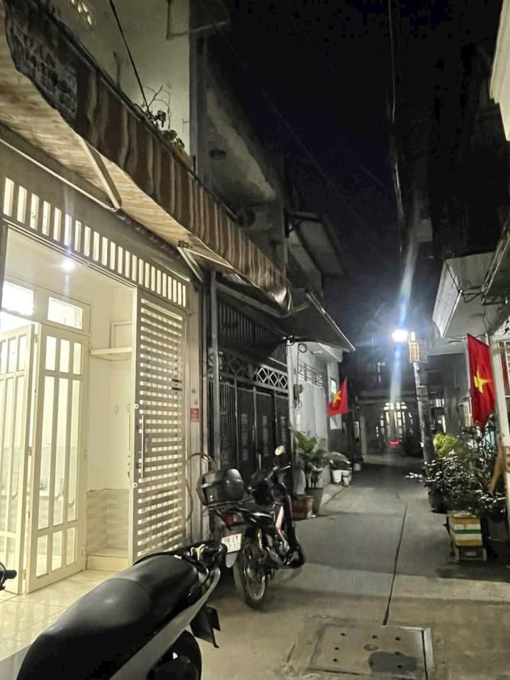 Nhà phố Hiệp Thành 13, Quận 12, 80m² giá 2.55 tỷ - Sổ đỏ chính chủ