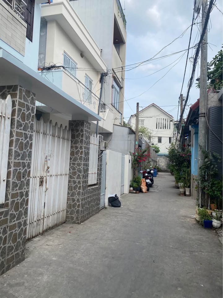 Nhà riêng Phường Hiệp Bình Chánh 50m² giá 4.85 tỷ - Khu dân trí cao