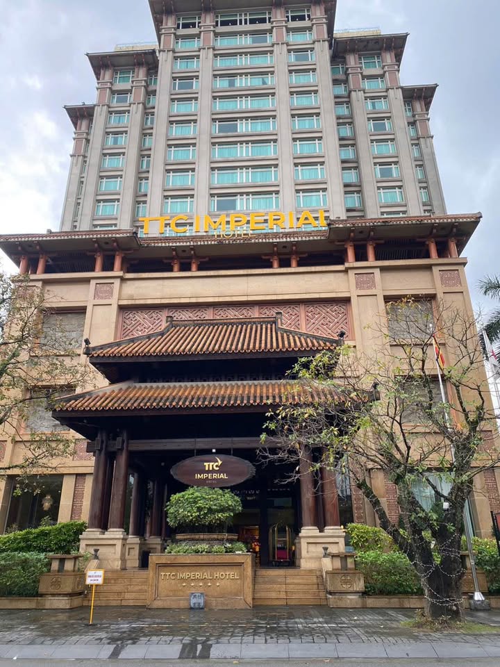 Khách sạn 4 tầng Trần Cao Vân Huế 252m² giá 3x tỷ - Cơ hội đầu tư hấp dẫn!