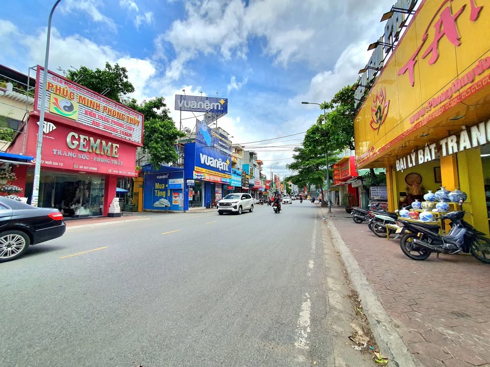 Bán nhà mặt đường Ngô Gia Tự, Hải An, 131.6m² giá 13.5 tỷ - Cơ hội đầu tư tuyệt vời!