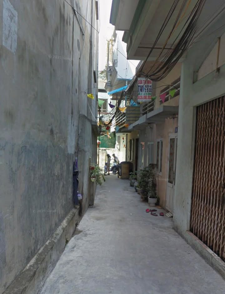 Nhà phố 4 tầng Dư Hàng Kênh 45m² giá thỏa thuận - Gần trường học và chợ