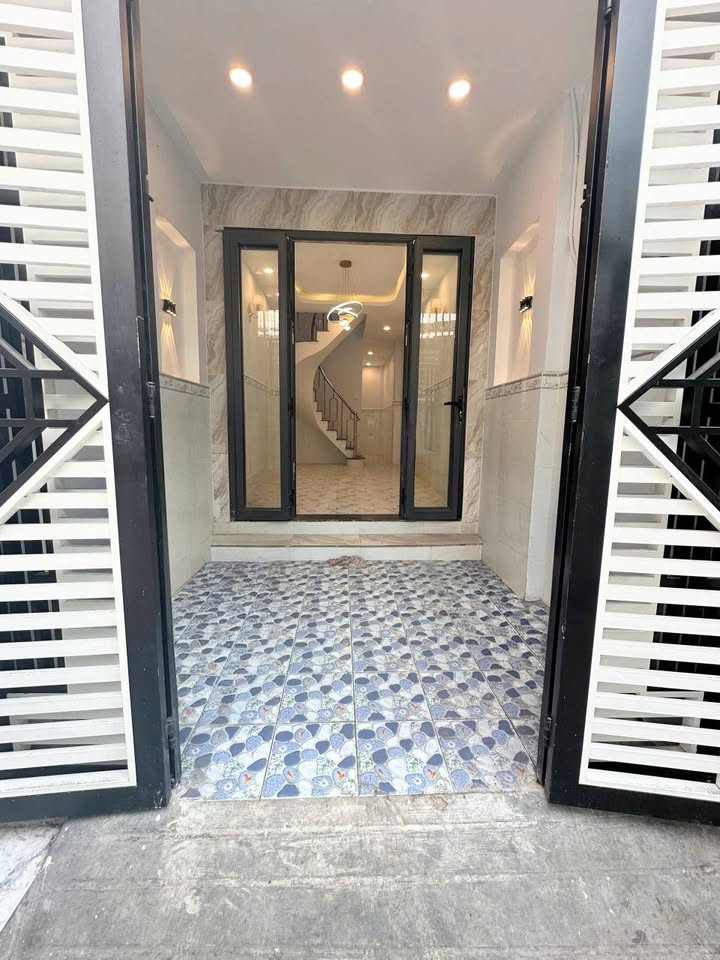 Nhà mới 2 tầng Lưu Hữu Phước, Quận 8, 42m² giá 3.85 tỷ - Sổ hồng riêng chính chủ!