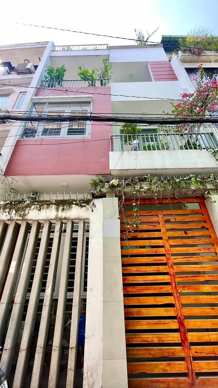 Nhà 4 tầng Lý Thường Kiệt, Tân Bình, 57m² giá 10.65 tỷ - Hẻm xe tải rộng rãi, sẵn sàng ở ngay!