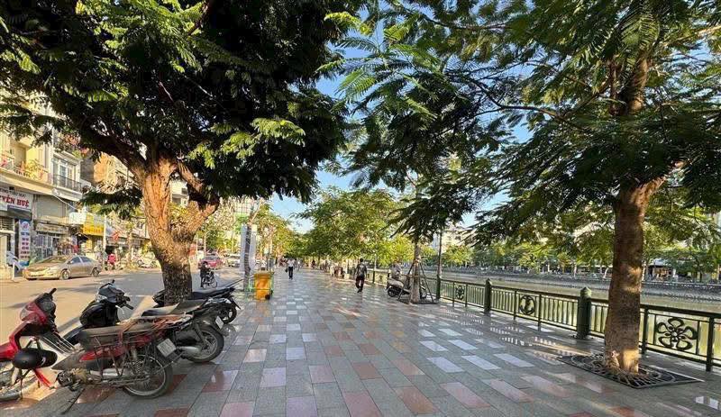 Nhà mặt đường Quang Trung, Hồng Bàng, Hải Phòng 75m² giá 35 tỷ - Đối diện hồ, phong thủy tốt!