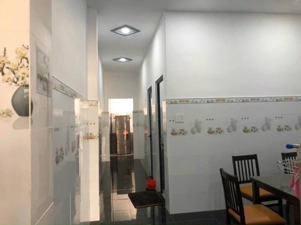 Nhà cho thuê tại xã Phú Nhuận, Bến Tre 100m² - Giá 4 triệu/tháng