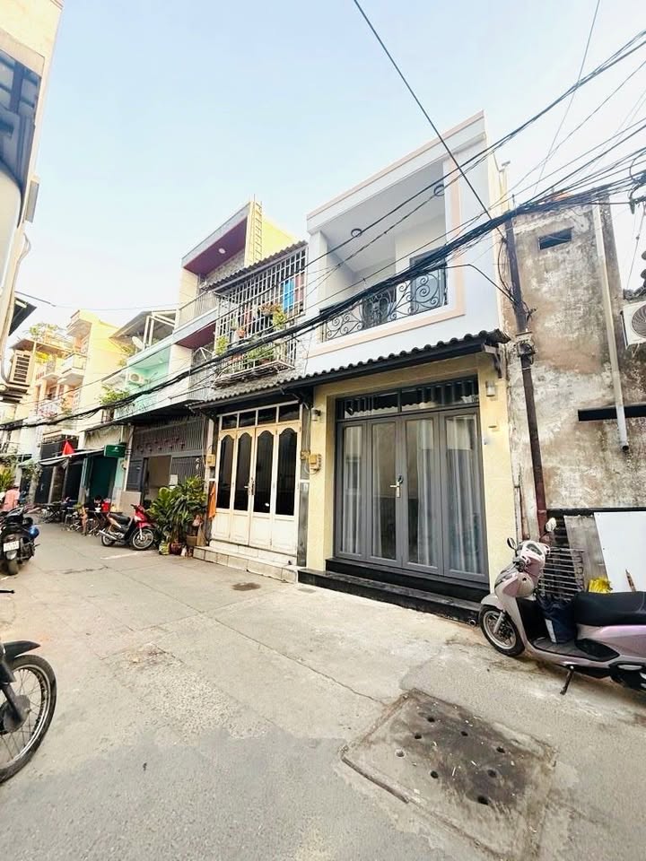 Nhà phố Gò Vấp 35m² giá 4.9 tỷ - Hẻm 4m, gần Lottemart, tiện kinh doanh!
