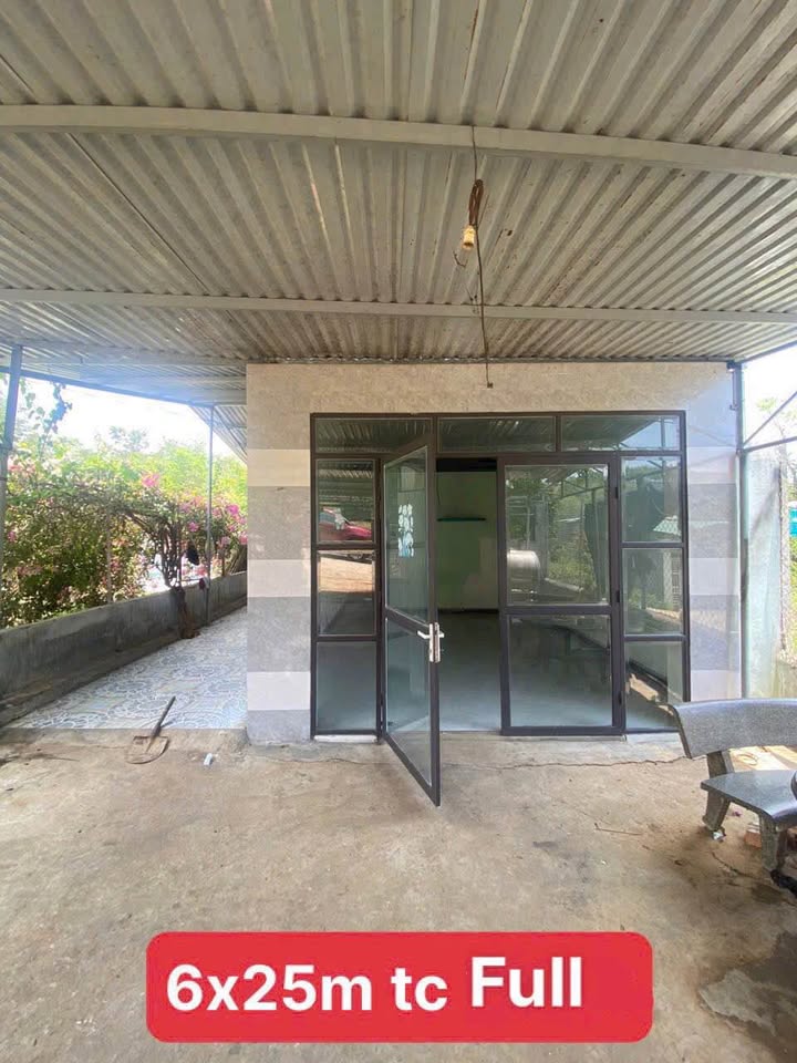 Nhà cấp 4 Đặng Tiến Đông, Xã Đắk Rơ Wa, 150m², Giá chỉ 400 triệu - Sổ hồng chính chủ!