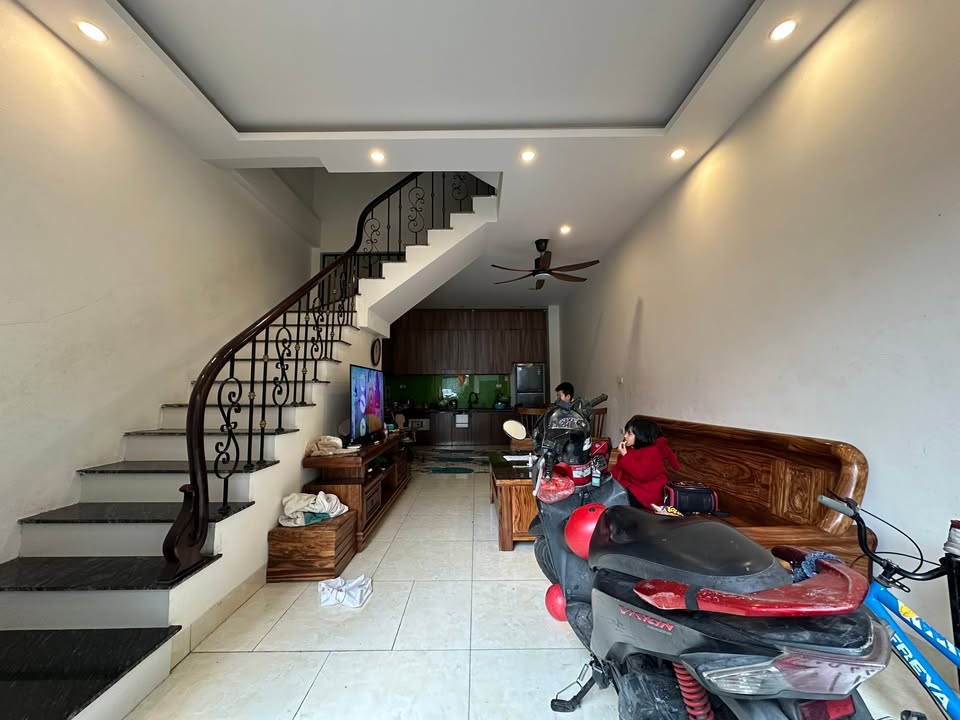 Nhà phố Tương Mai 34m² giá thỏa thuận - Ô tô vào tận nhà!