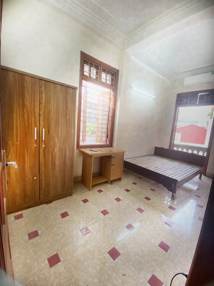 Phòng cho thuê tại Ngõ 245 Định Công, 1.9 triệu - Không chung chủ, tự do thoải mái!