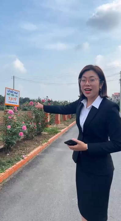 Đất phân lô vườn hồng Lai Xá 41m² giá 7 tỷ - Vị trí đẹp, đầu tư sinh lời!