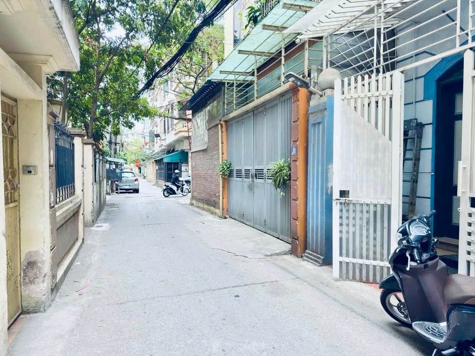 Nhà phố Trần Quốc Hoàn, Cầu Giấy 62m² giá 15 tỷ - Đầu tư sinh lời ngay!