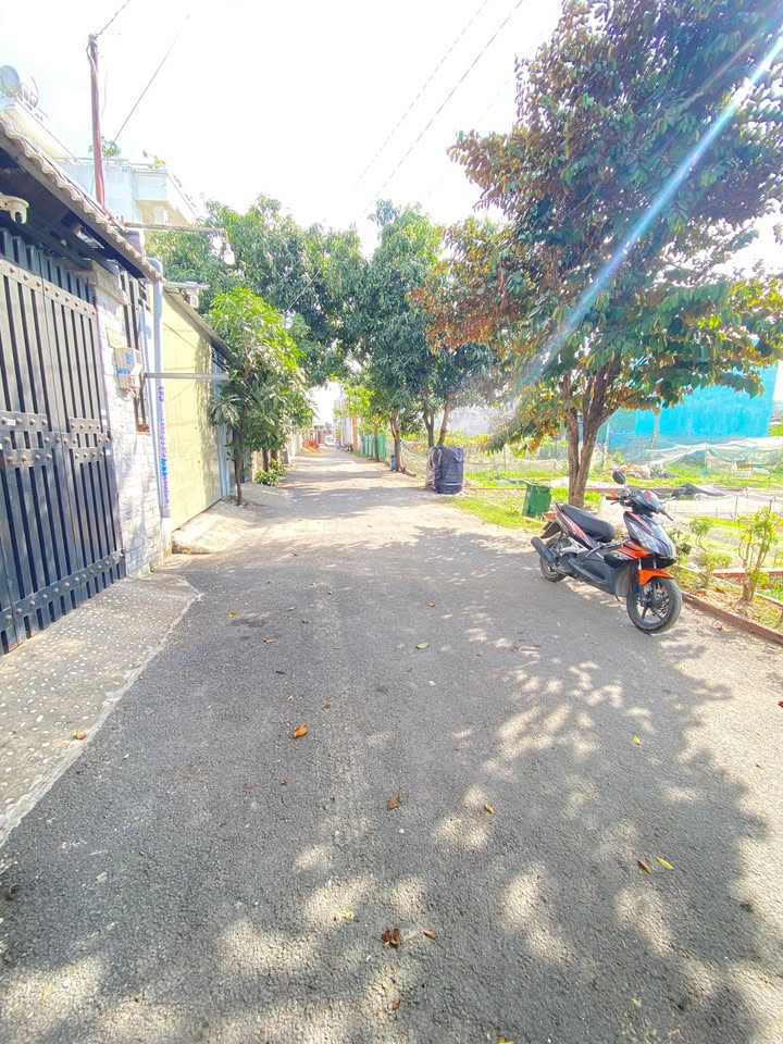 Đất nền Hóc Môn 95m² giá 3.7 tỷ - Sổ hồng riêng, chính chủ bán gấp!