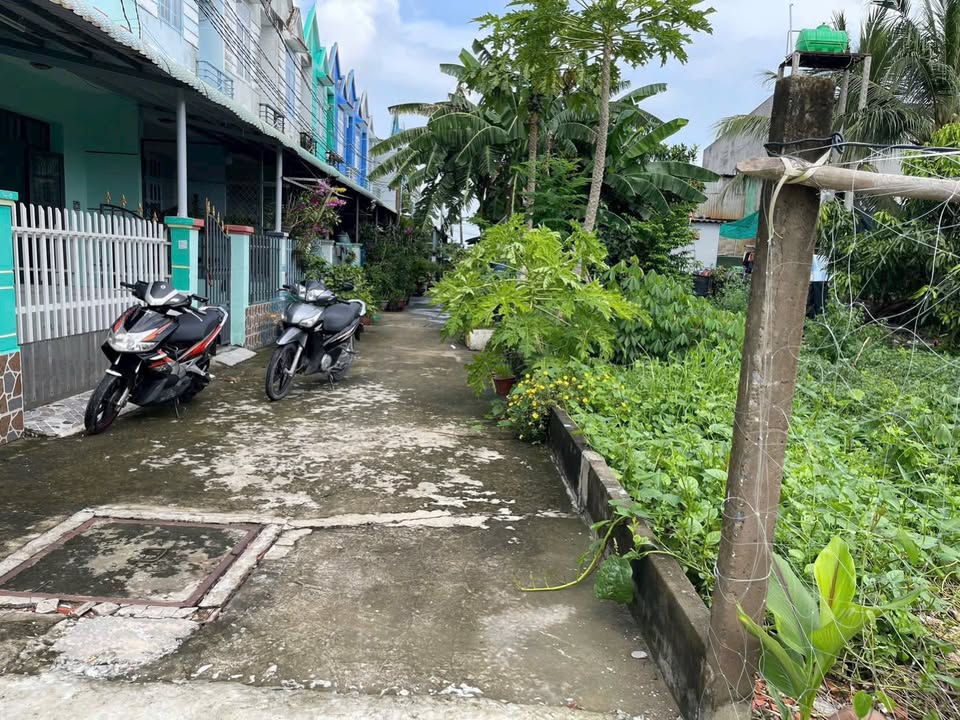 Nhà 2 Tầng Đường Đoàn Nguyễn Tuấn, 68m² Giá Chỉ 1.6 Tỷ - Cần Bán Gấp!