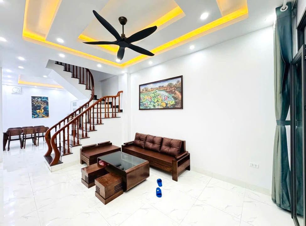 Nhà phố Minh Khai 45m² giá 8 tỷ - Sổ đỏ chính chủ, gần ô tô