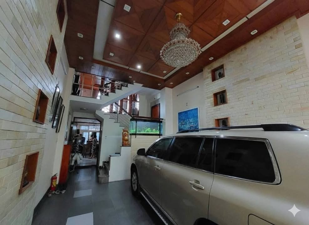 Nhà mặt tiền Nguyễn Du, Hải Châu 130m² giá 30 tỷ - Vị trí vàng đắt giá!