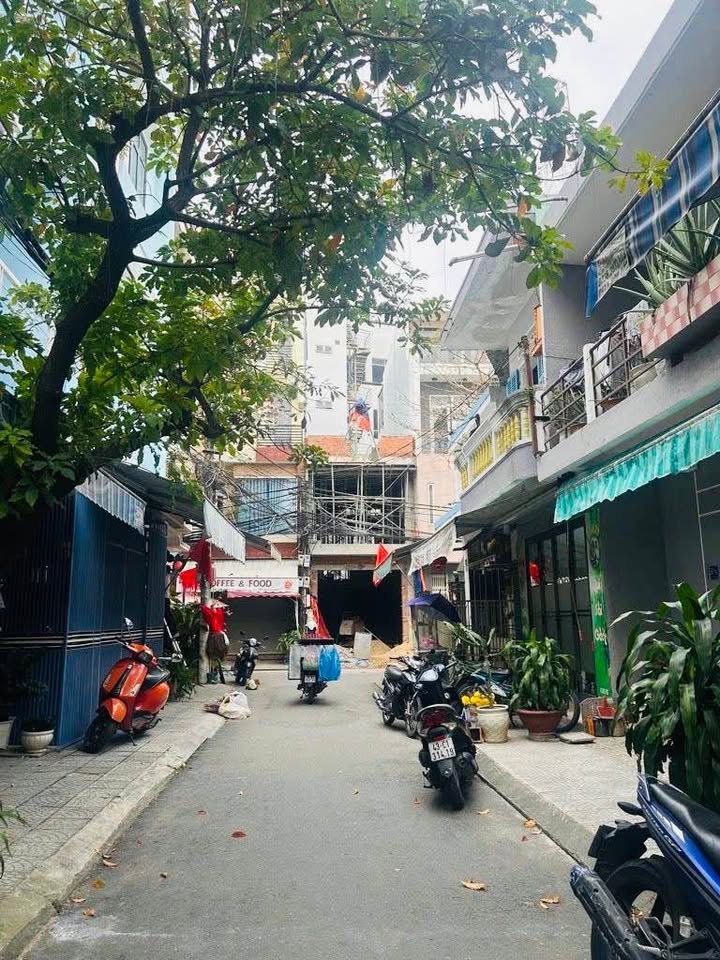 Nhà gác lửng đường Nguyễn Văn Linh 55m² giá 6 tỷ - Khu vực an ninh yên tĩnh!