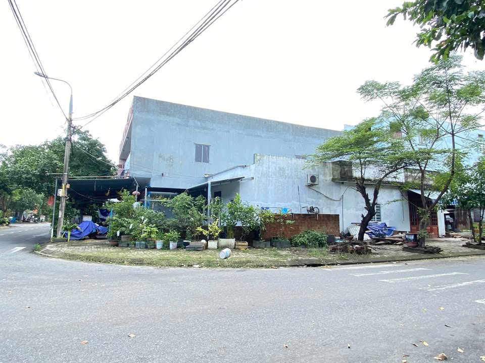 Đất nền góc 2 mặt tiền đường Lê Đỉnh và Tùng Lâm 176.6m² giá 8.3 tỷ - Cơ hội đầu tư hấp dẫn!