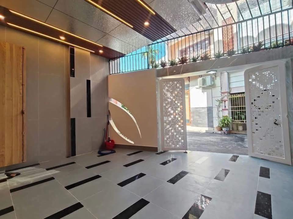 Nhà 3 Tầng Kiệt Ô Tô Dũng Sĩ Thanh Khê 58m² giá 5.45 tỷ - Đầy đủ nội thất sẵn sàng ở ngay!