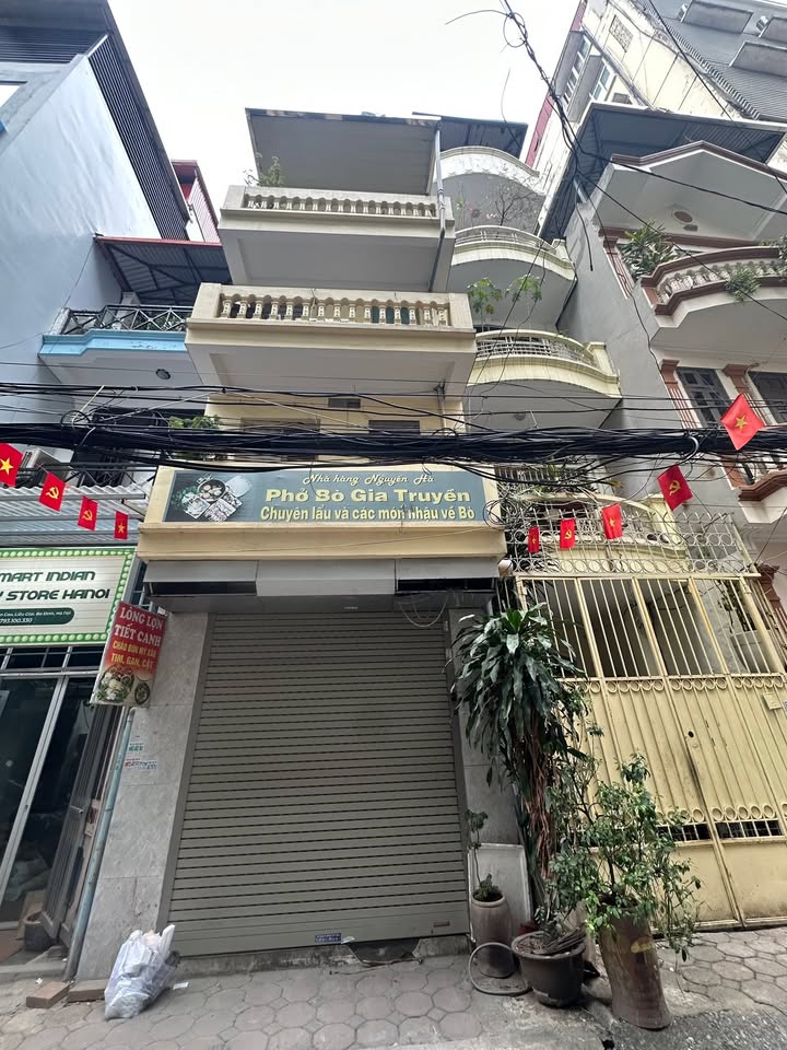 Nhà 4 tầng Quận Bắc Từ Liêm 45m² giá 7.5 tỷ - Kinh doanh tốt gần Học viện Tài chính!