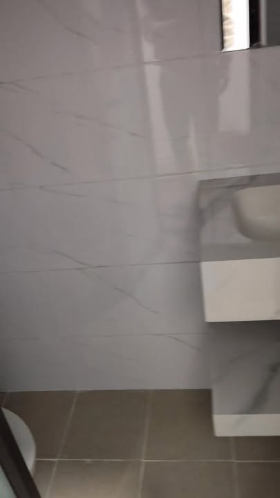 Căn hộ Tập thể Quan Hoa 80m² giá 6.5 tỷ - Ô tô đỗ cửa, gần mặt phố!