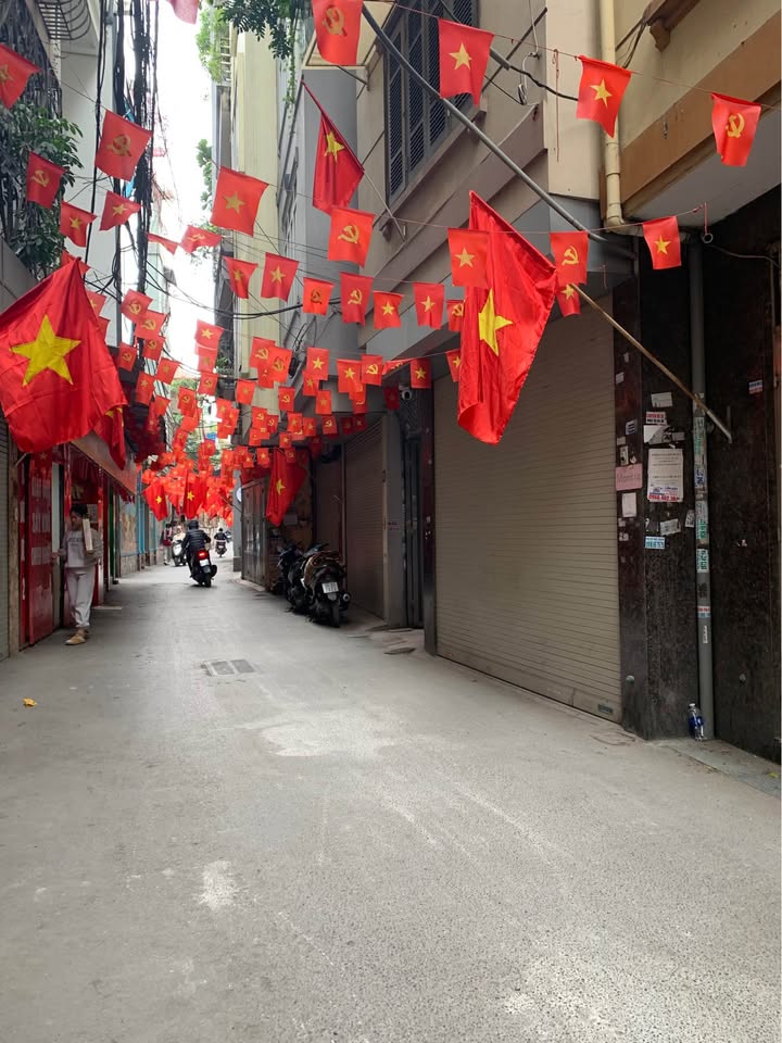 Nhà riêng 5 tầng tại Quận Cầu Giấy 49m² giá 12 tỷ - Thiết kế đẹp, sẵn sàng đón Tết!