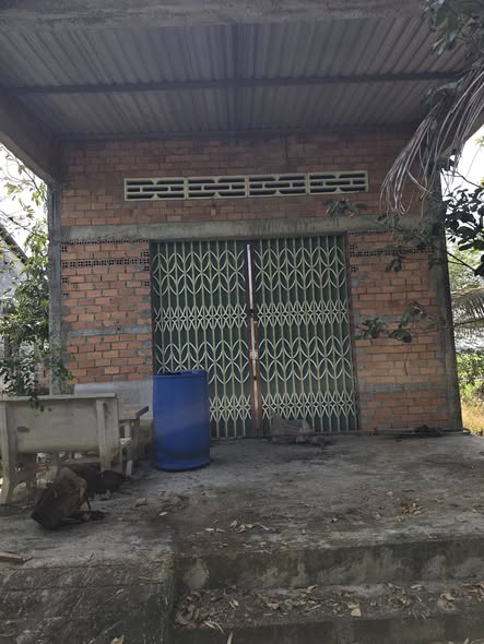 Đất nền 5400m² Phường 2, Kiến Tường - Giá chỉ 1.5 tỷ!