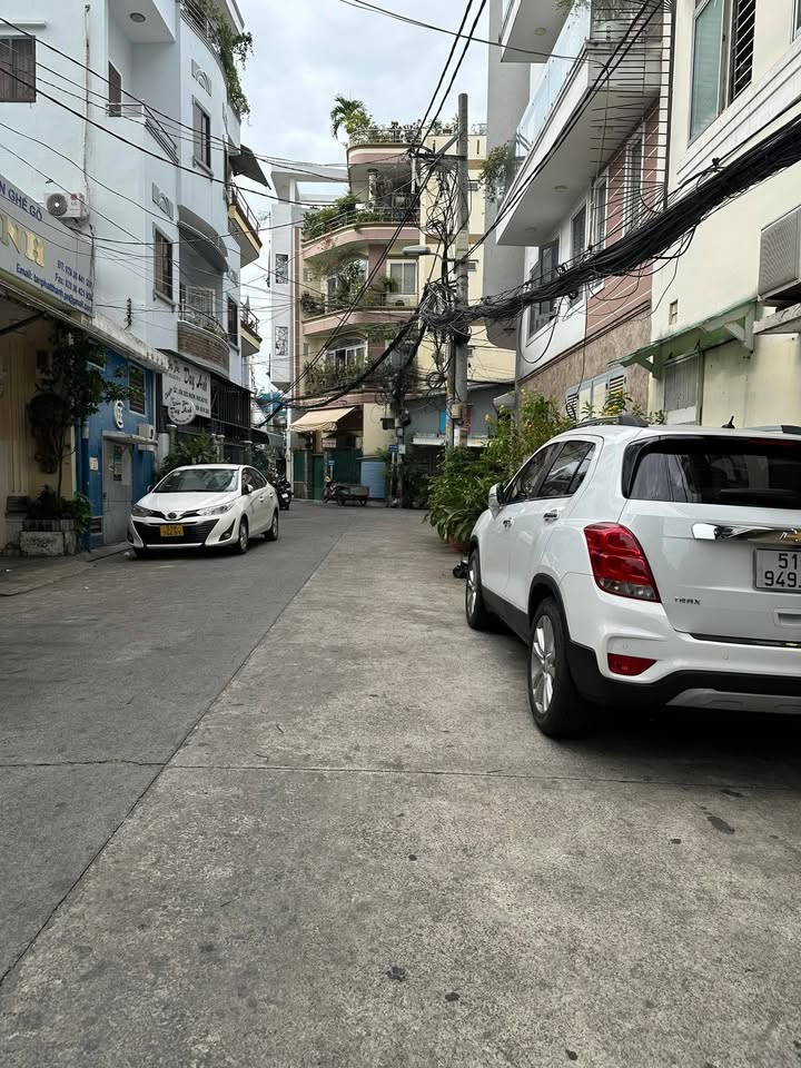 Nhà hẻm xe hơi Phan Đình Phùng, Quận 1, 40m² giá 9 tỷ - Đầu tư sinh lời ngay!