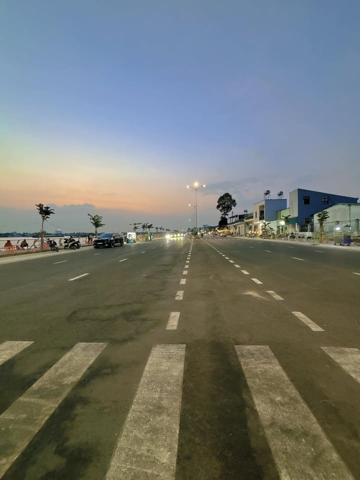 Nhà 2 Mặt Tiền Đường Huỳnh Văn Nghệ 102m² giá 1x tỷ - Sổ hồng chính chủ!