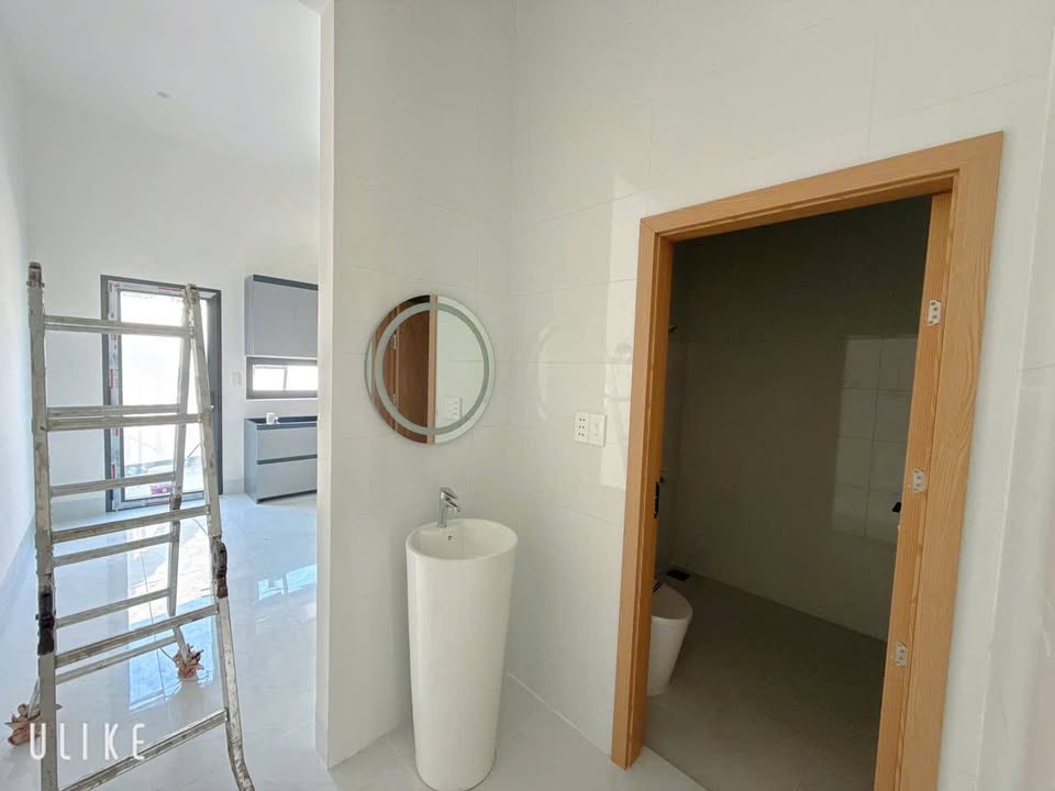 Nhà phố hiện đại tại chợ Tân Trụ, Long An 100m² giá 1.1 tỷ - Đón Tết ngay!