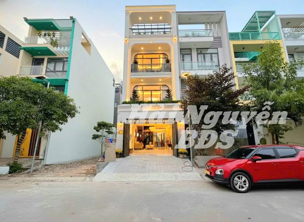 Nhà phố mặt tiền Đường Số, Quận 7, 90m² giá 18.5 tỷ - Đầy đủ nội thất sang trọng!