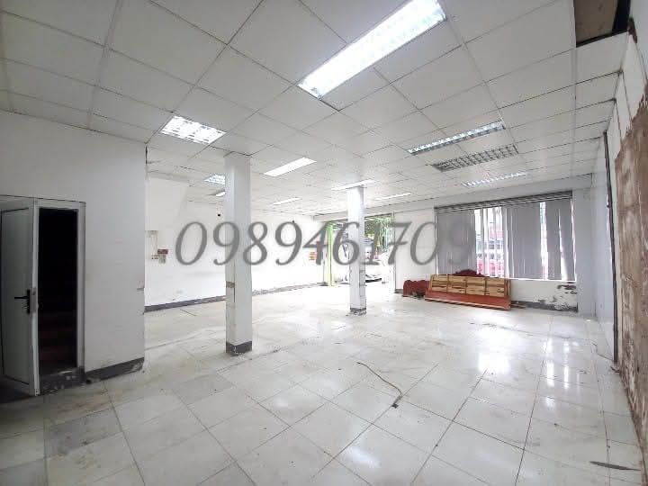 Cho thuê FrontHouse 120m² đường Hưng Dũng - Giá chỉ 25 triệu/tháng!