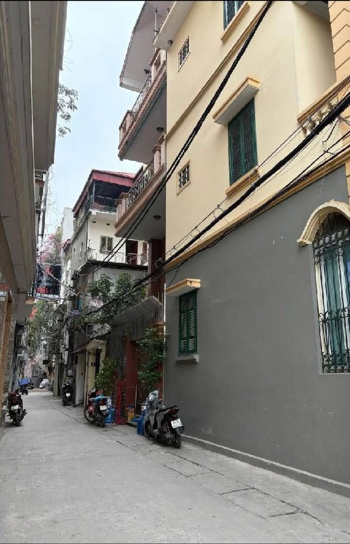 FrontHouse Hoàng Quốc Việt 52m² giá 20 tỷ - Sẵn sàng giao dịch ngay!