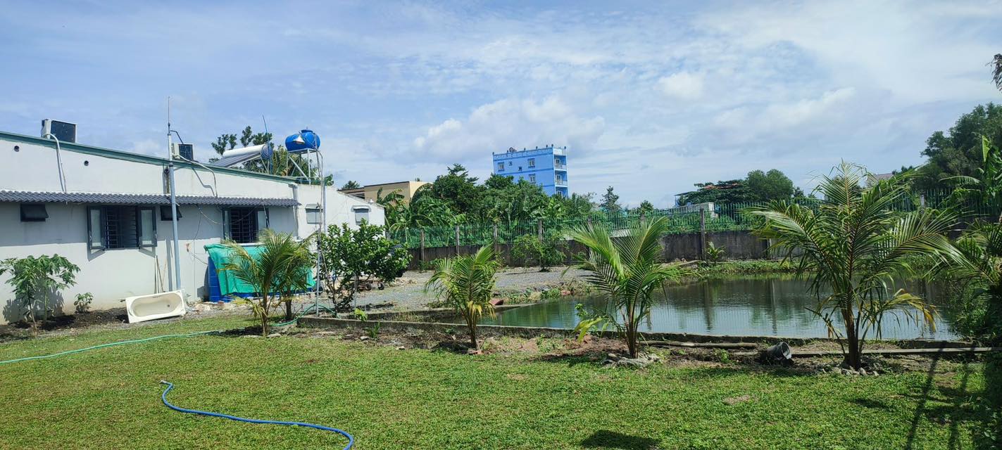 Nhà vườn 100m² tại Bình Chánh, giá chỉ 11 tỷ - Sẵn sàng sở hữu ngay!