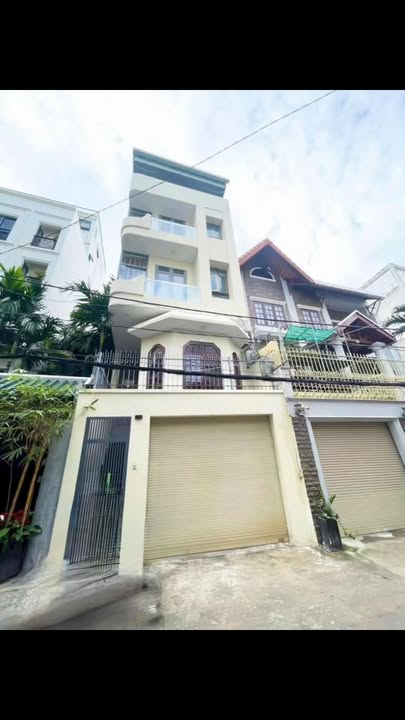 Nhà phố HXH Nguyễn Cửu Vân, Bình Thạnh 70m² giá 16.9 tỷ - Vị trí đắc địa gần Quận 1!