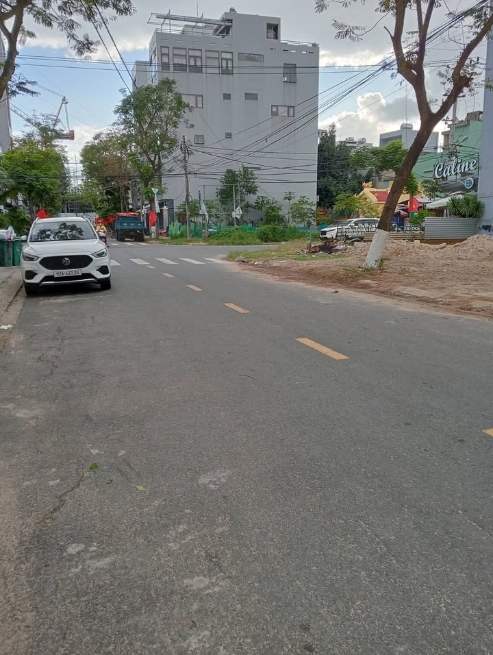 Mặt tiền Phạm Vấn, Cầu Giấy 101m² giá 15 tỷ - Hàng hiếm đầu tư lợi nhuận cao!