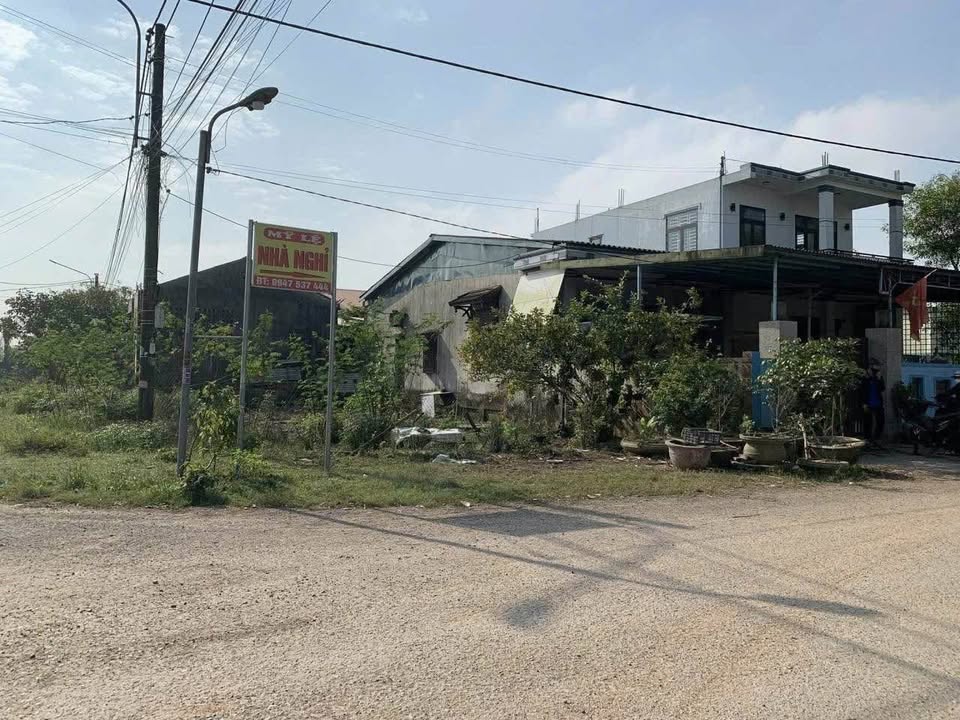 Đất nền góc 2 mặt tiền Tôn Thất Thuyết, 225m² chỉ 1.XXX tỷ - Đầu tư thông minh!